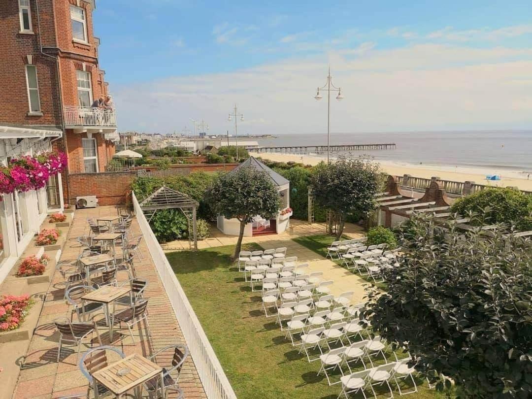 Hotel Victoria Lowestoft Exteriör bild